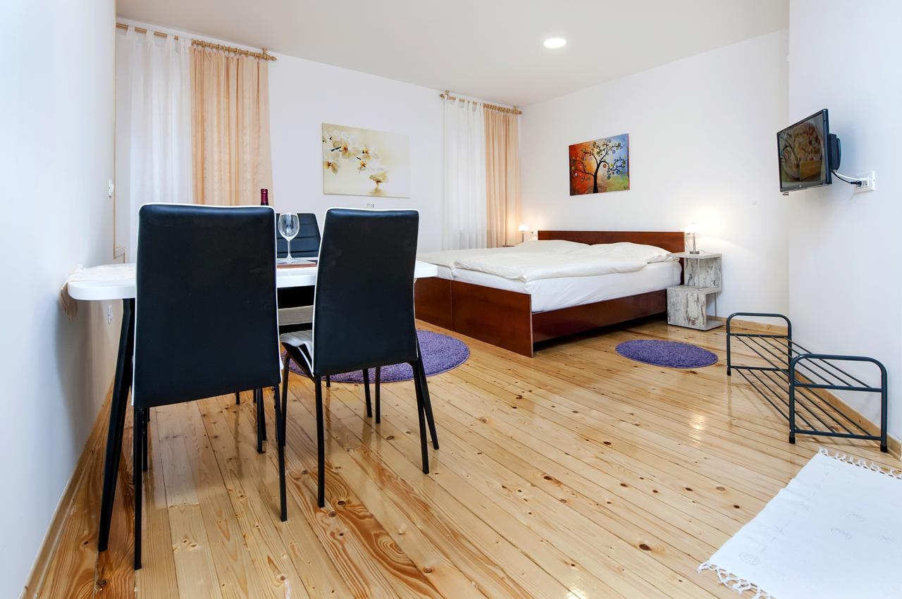 La Svalba Rooms & Studios Rovinj Exteriér fotografie